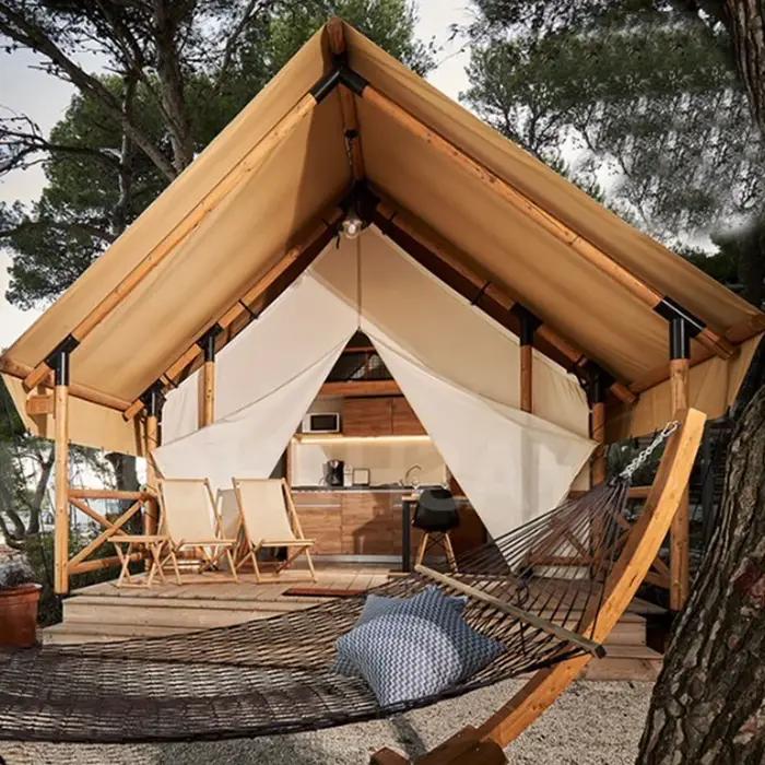 Tentes de safari de luxe pour le glamping, installation rapide, hôtel thème et hébergement éco-responsable, sur mesure