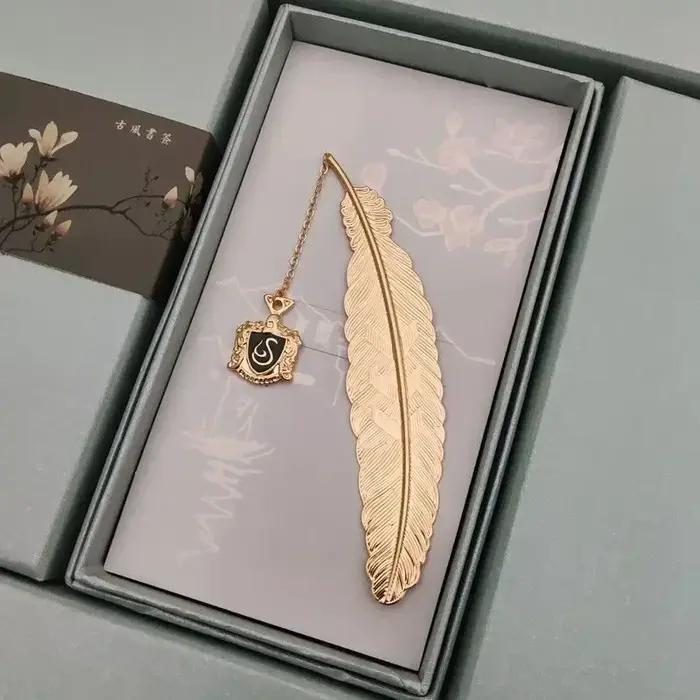 Harried Potter Marque-page exquis Plume d'Or Snitch Poudlard Poufsouffle Serdaigle Serpentard Gryffondor Pendentif Gland