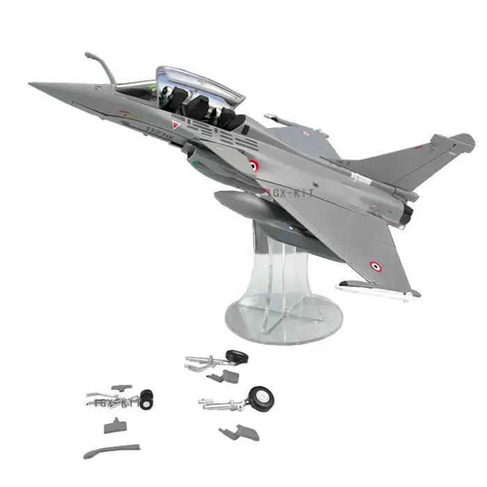 Modèle d'avion de chasse Rafale de l'Armée de l'Air française à l'échelle 1:72