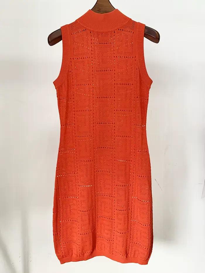 HIGH STREET Nouveauté Été 2026 Robe débardeur en maille ajourée sans manches avec monogramme, style