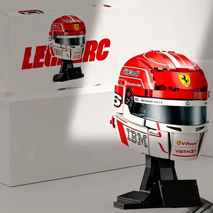 En stock 886 pièces Kit de briques de casque de F1 Charles Leclerc à collectionner, Ornement à assem