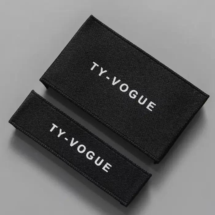 Étiquette tissée personnalisée pour vêtements