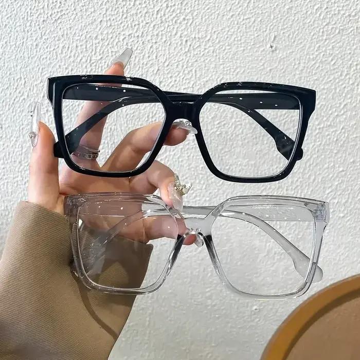 Lunettes géométriques élégantes