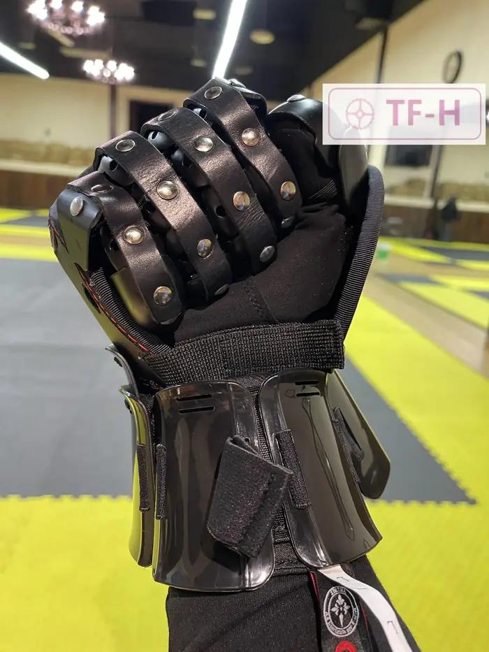 Gants tactiques en acier pour équipement à une main