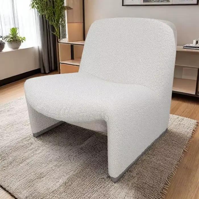 Chaise de salon simple élégante en cuir avec couverture en tissu flanelle pour un confort maximal, pour usage à domicile, occasions spéciales et cadeaux de qualité