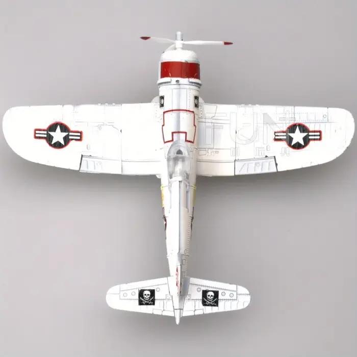 Avion de chasse en plastique