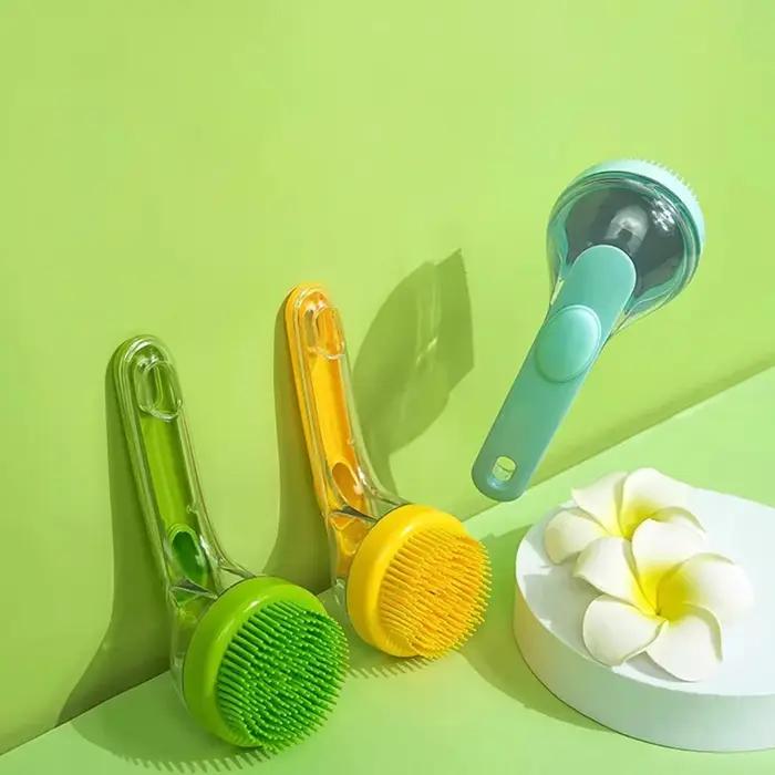 Brosse de massage pour le bain des petits chiens et chats