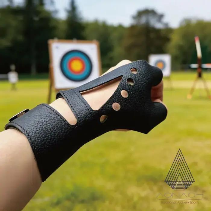 Gant de maintien main d'archerie protection chasse à l'arc traditionnel équipement France