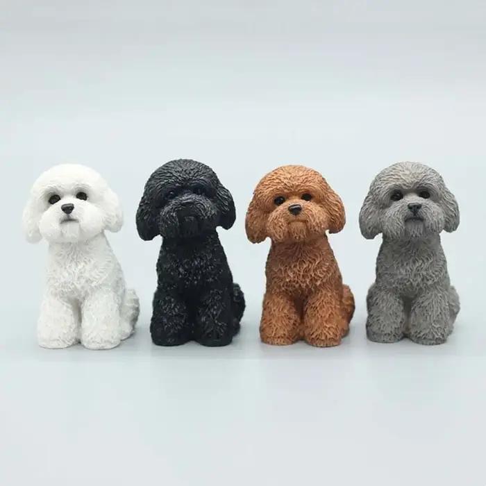 Figurines de chien caniche de Simulation
