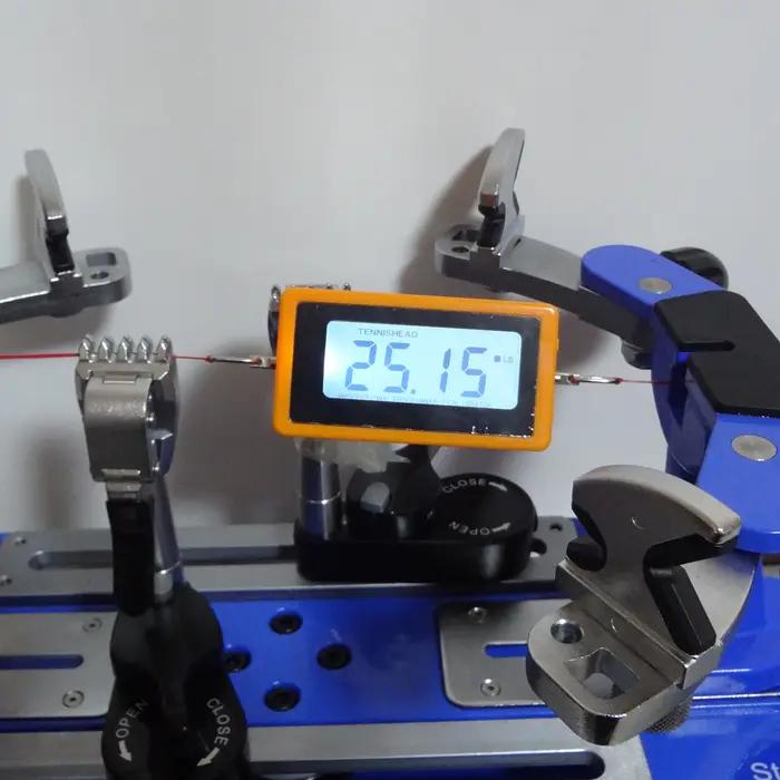 Machine-outil à corder - Calibrateur de précision WISE 2090 pour tennis et badminton