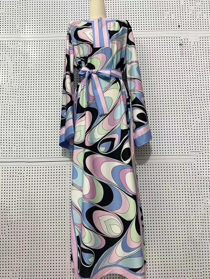 Robe pull à col semi-ouvert à lacets imprimé avec positionnement géométrique rétro pour la mode des