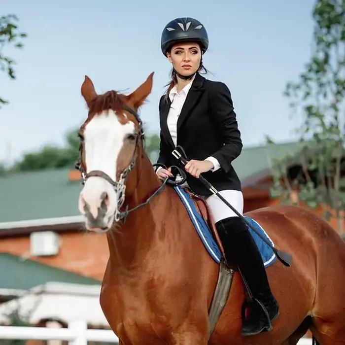 Fouet d'équitation antidérapant en cuir PU de haute qualité pour cavaliers avec poignée antidérapante et durabilité exceptionnelle pour courses et randonnées équestres