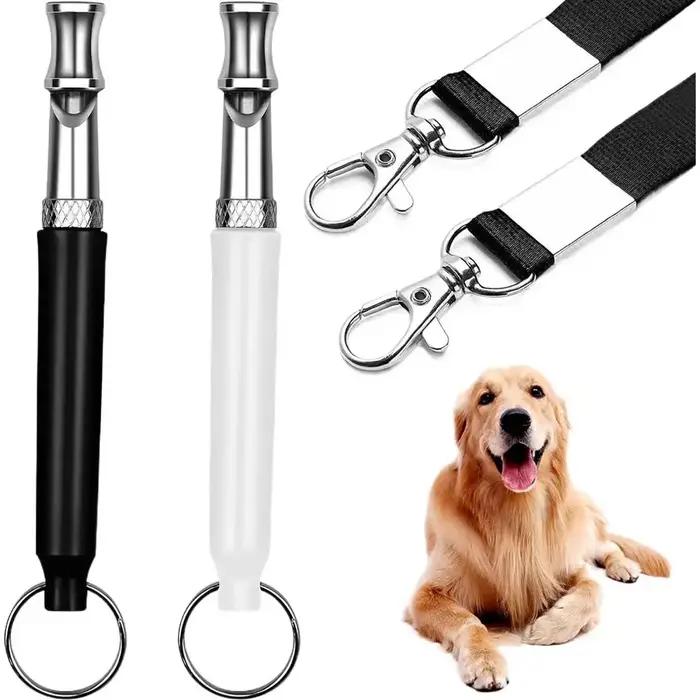 Sifflet d'entraînement pour chien avec cordon réglable