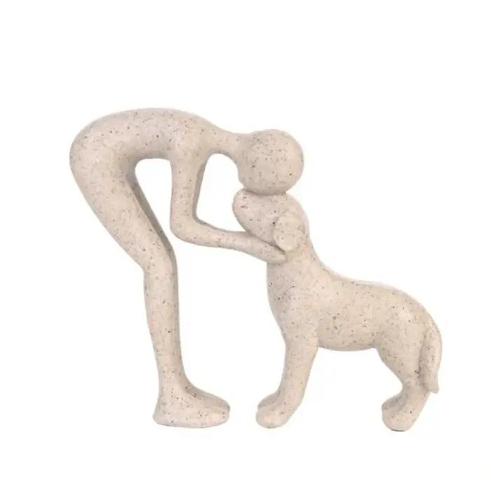 Sculpture de câlin en céramique et email gris clair pour célébrer l'amour entre humains et chiens occasions spéciales-decoration-maison-chien-amour