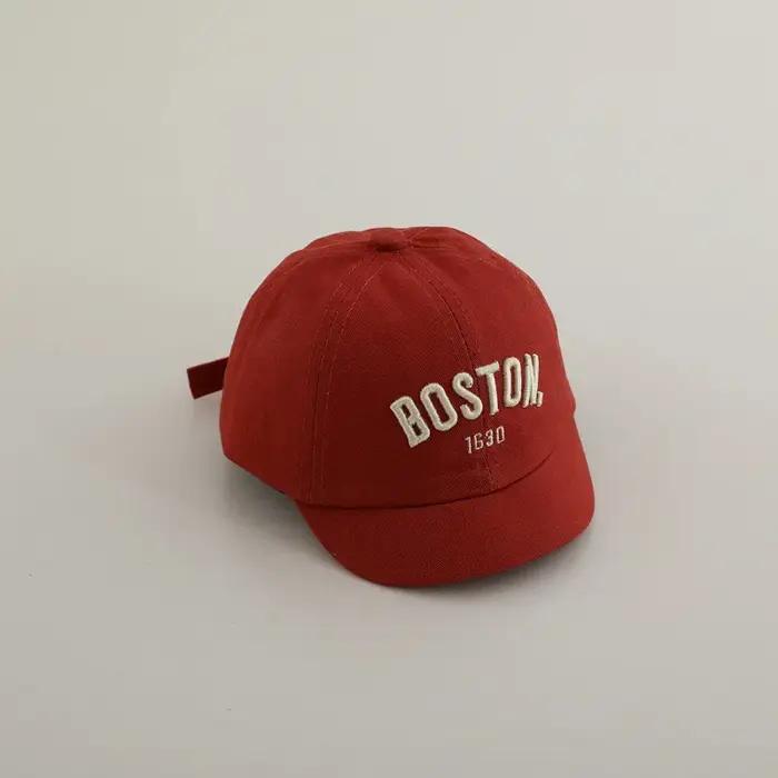 Nouvelle mode bébé lettre casquettes à pointe enfants broderie casquette de Baseball fille crème solaire chapeau