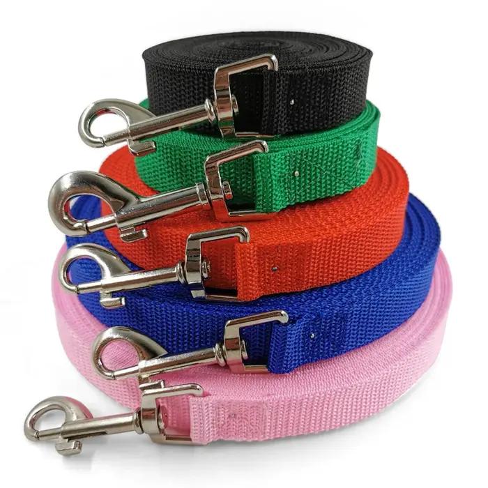 Laisse en nylon personnalisable pour chiens de toutes tailles et saisons avec crochets métalliques rotatifs pour promenades quotidiennes et randonnées