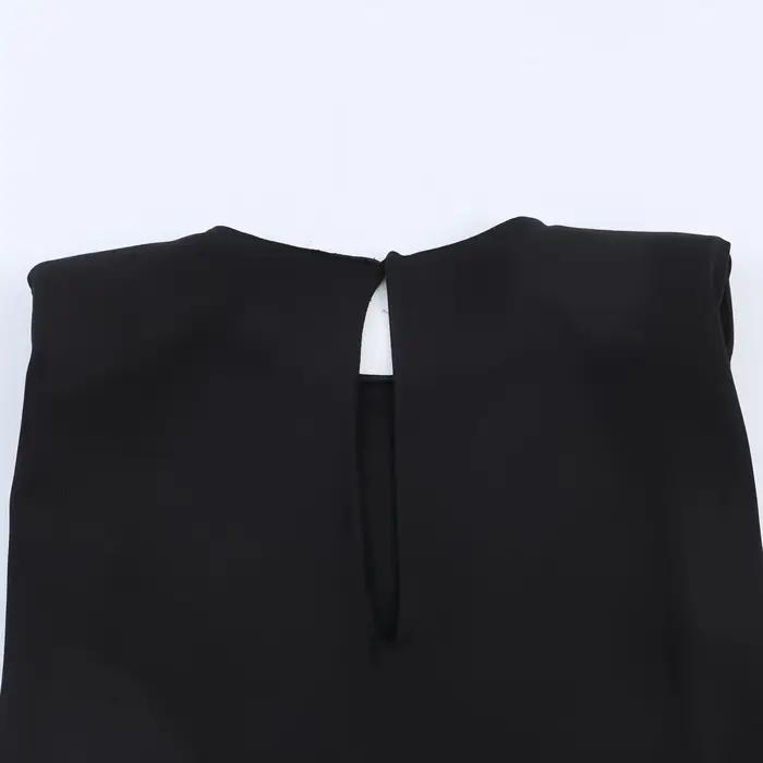 Robe courte polyester à ourlet asymétrique col rond pour femmes style urbain moderne et élégant pour sorties et occasions spéciales