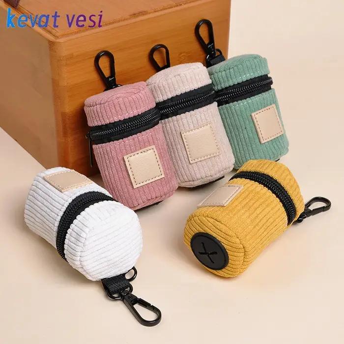 Distributeur de sacs à déjections canines portable d'extérieur en velours côtelé tendance avec crochet pour la promenade