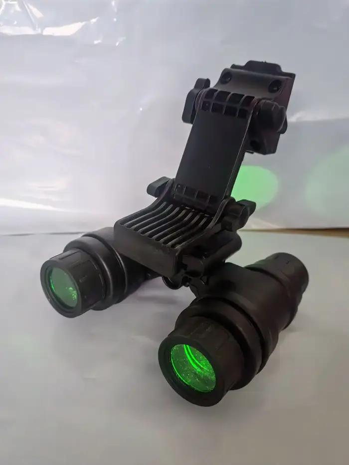 Modèle factice de vision nocturne GPNVG18 4 yeux - Réplique tactique avec LED pour entraînement chasse