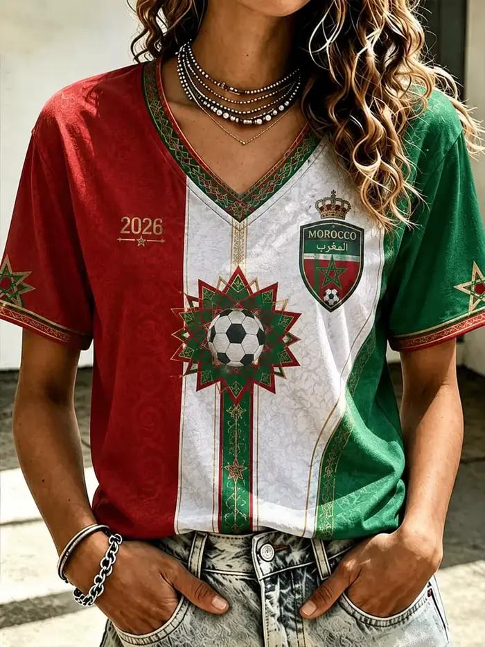 T-shirt sportif junior à col en V imprimé drapeau maroc avec écusson marocco et bordure traditionnelle pour femmes toutes saisons