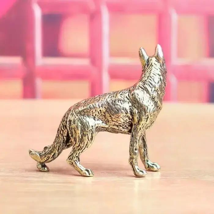 Figurines miniatures de chien porte-bonheur en cuivre vintage ornements de bureau pour animaux de compagnie pour la maison et le bureau occassions spéciales装饰描述以中文结束,前面部分保持不变。