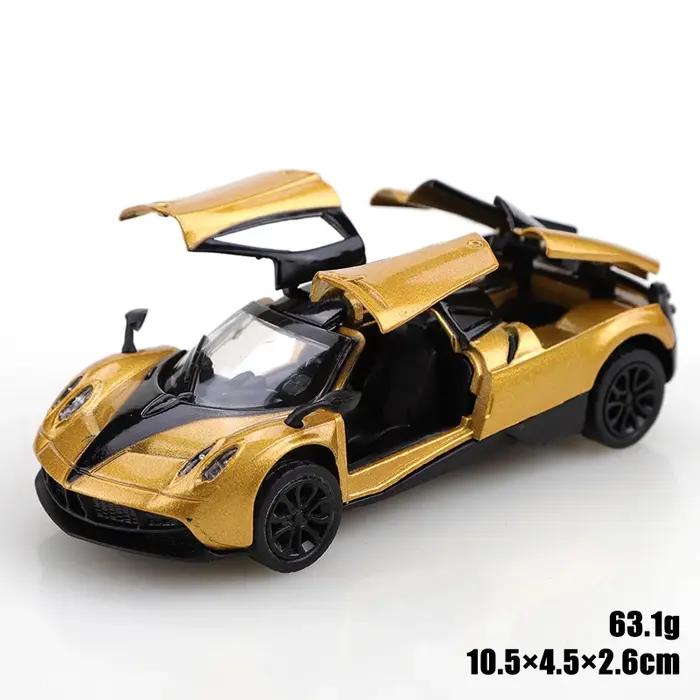(Bagged) Voiture de course à rappel doré à l'échelle 1/43