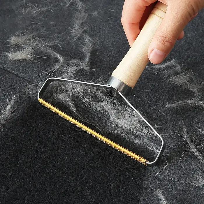 1 pièce Coupe-poils manuel en bois pour vêtements, en acier inoxydable double face, sans dommage pour les vêtements
