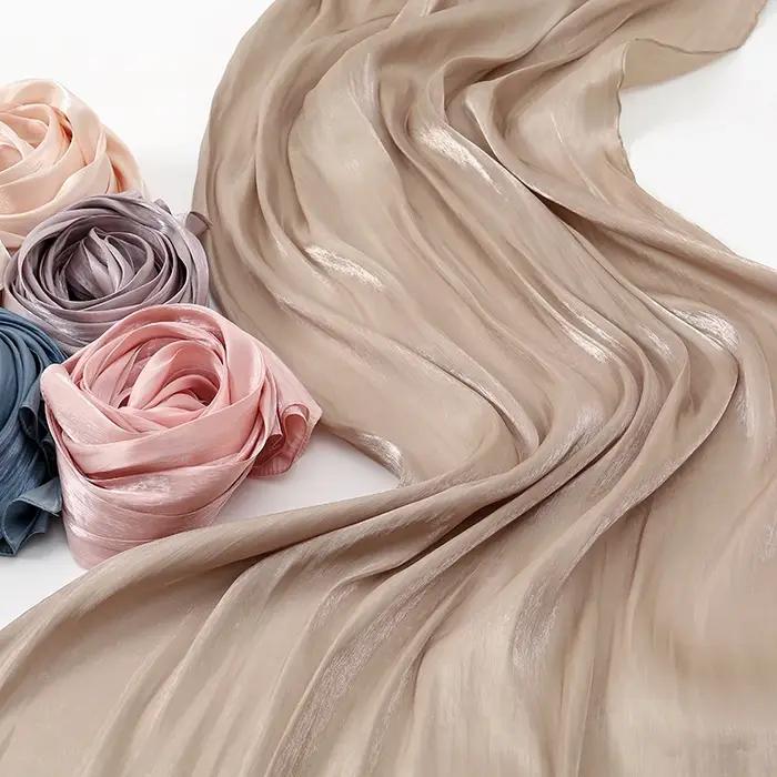 Nouveau Premium Shimmer soie Hijab écharpe femmes luxe Medine soie voile musulman femmes Hijab brill