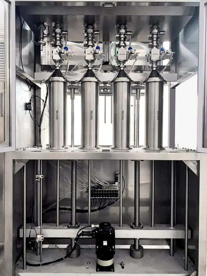 Équipement de remplissage d'huile, machine de remplissage et de bouchage d'huile comestible, équipement de remplissage automatique de liquides