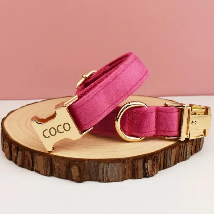 Collier en velours pour chien