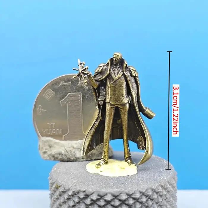 Figurine miniature de commandant naval en laiton vintage