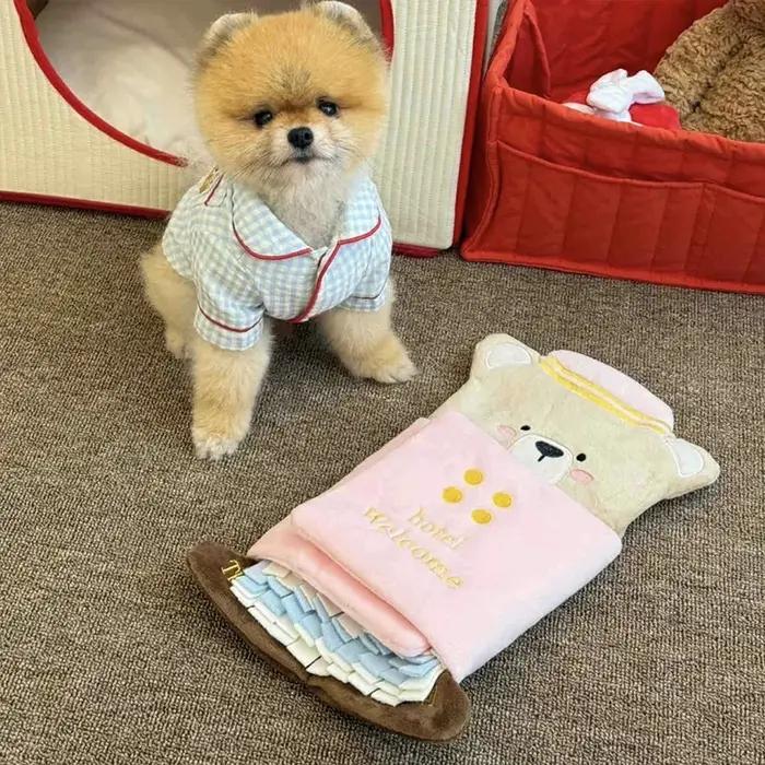 Jouet en polaire doux rose pour chiens jouets à mâcher cachant nourriture occasions spéciales distraction interactive