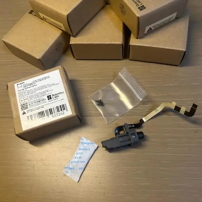 Capteur de filament pour extrudeuse H2S - Pièce d'origine officielle pour l'assemblage de la carte à interrupteurs Hall