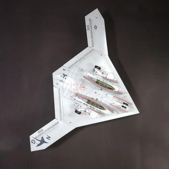 Kit de modèle d'avion de combat sans pilote expérimental de la marine américaine Freedom F18001 Q Version Egg Plane X-47B UCAV