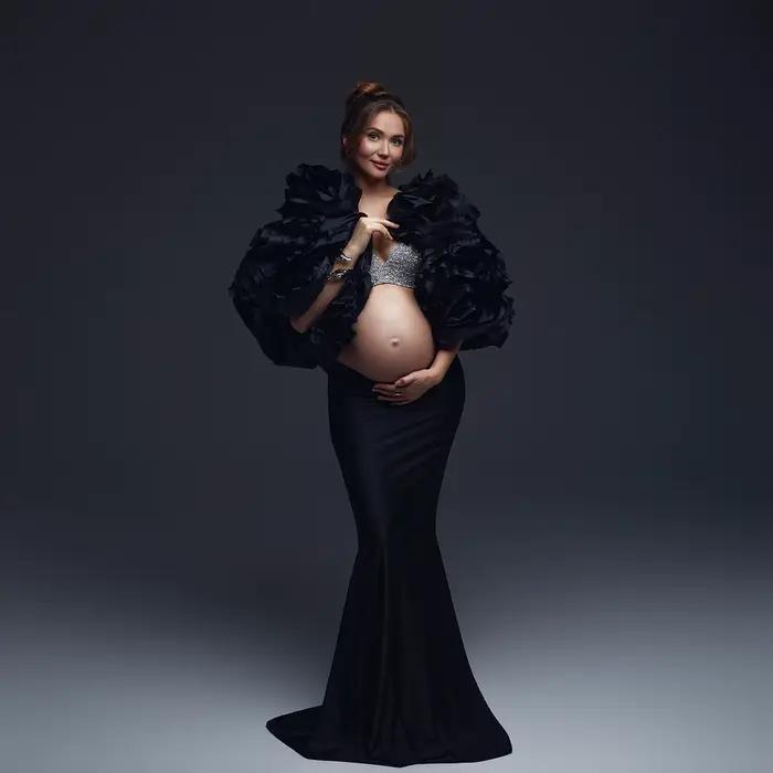 2025 Manteau court superposé à volants noirs de style coréen tendance – Vêtements d'extérieur sculpt