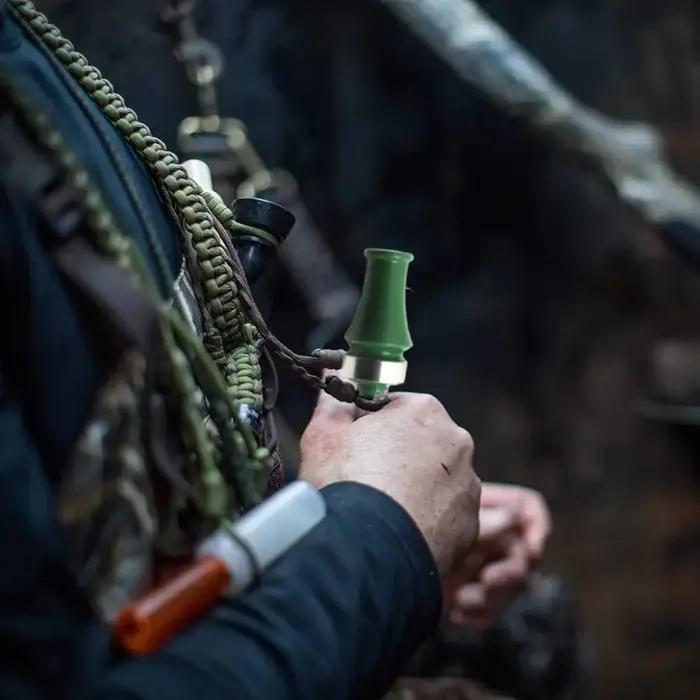 Sifflet de chasse en plastique résistant aux chocs pour attirer et piéger les canards en chasse occasionnelle et compétitive