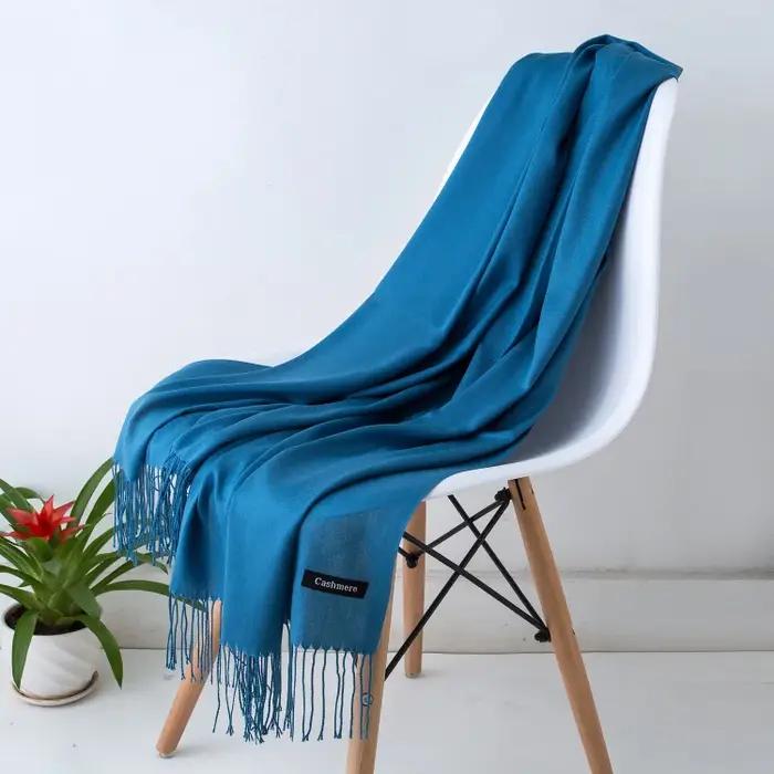 Femmes solide écharpe cachemire sentiment Pashmina châles gland Hijab bandeau Femme mince printemps hiver foulards Foula