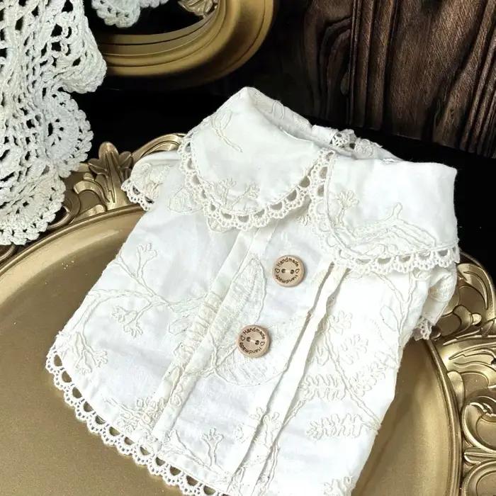Chemise brodée pour chat et chien