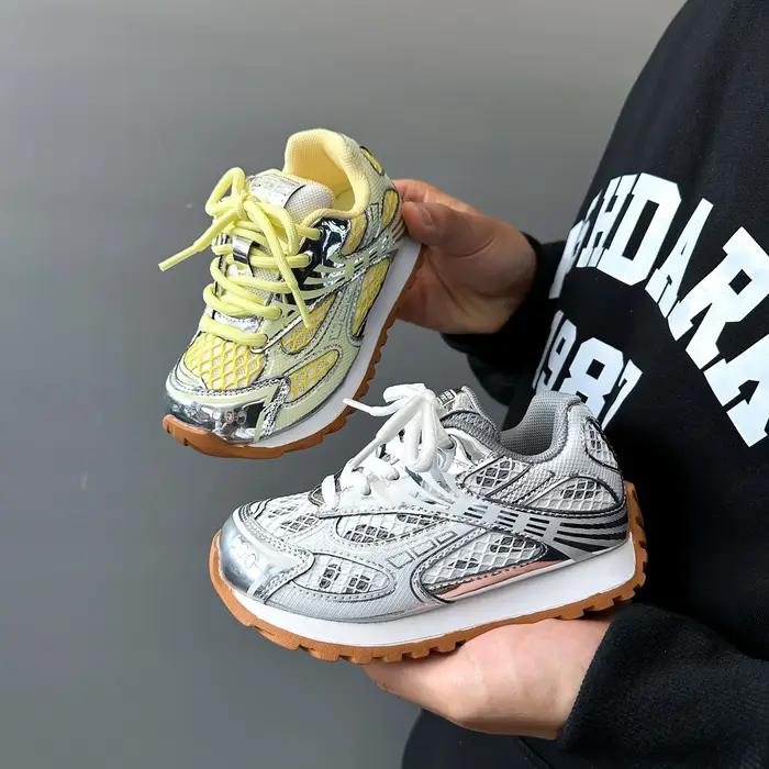 Baskets respirantes en maille de caoutchouc métallique pour enfants, chaussures de marche décontract