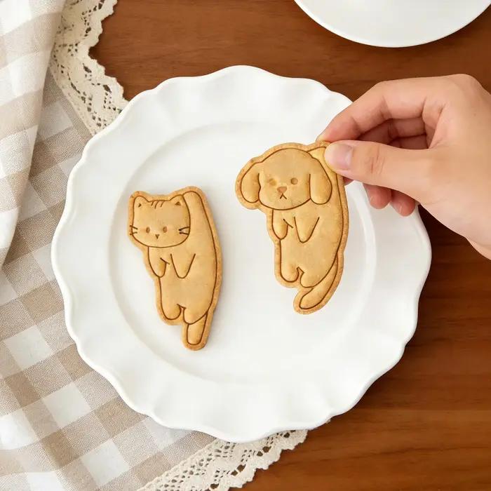 Moule à biscuits Silly Cat and Dog, emporte-pièce de dessin animé, moule à biscuits aimanté pour réfrigérateur, moule à biscuits en argile à presser