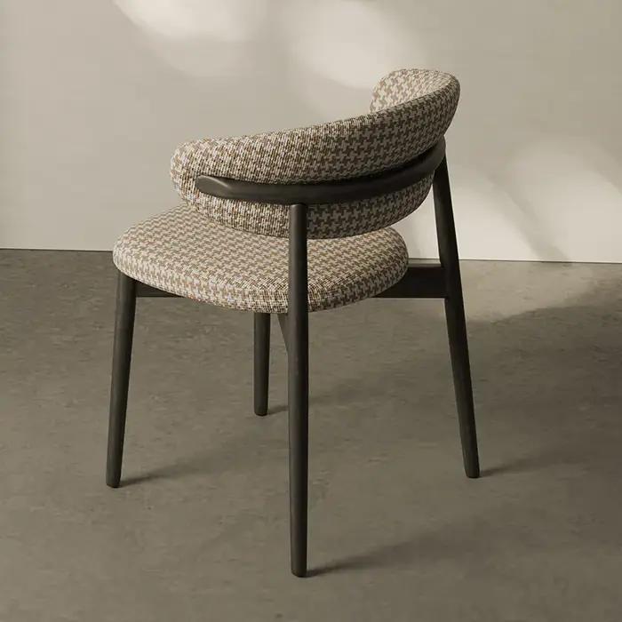 Chaise de salle à manger design rétro en bois massif, tabouret à dossier en tissu de style brochure