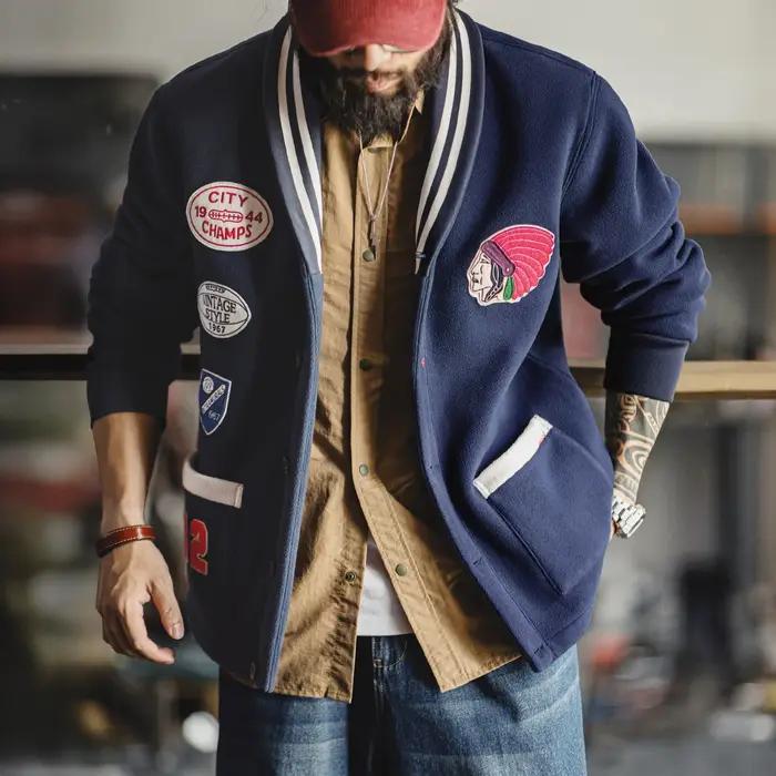 Maden Vintage Veste de baseball en polaire pour homme avec col châle et badge brodé pour l'automne et l'hiver