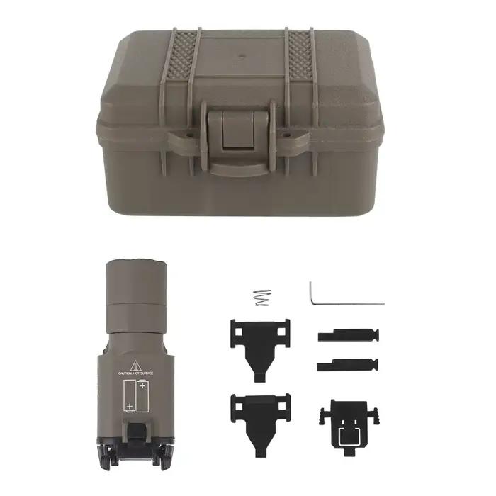 Lampe de poche tactique Surefir SF X300A. Lumière de reconnaissance par pistolet.