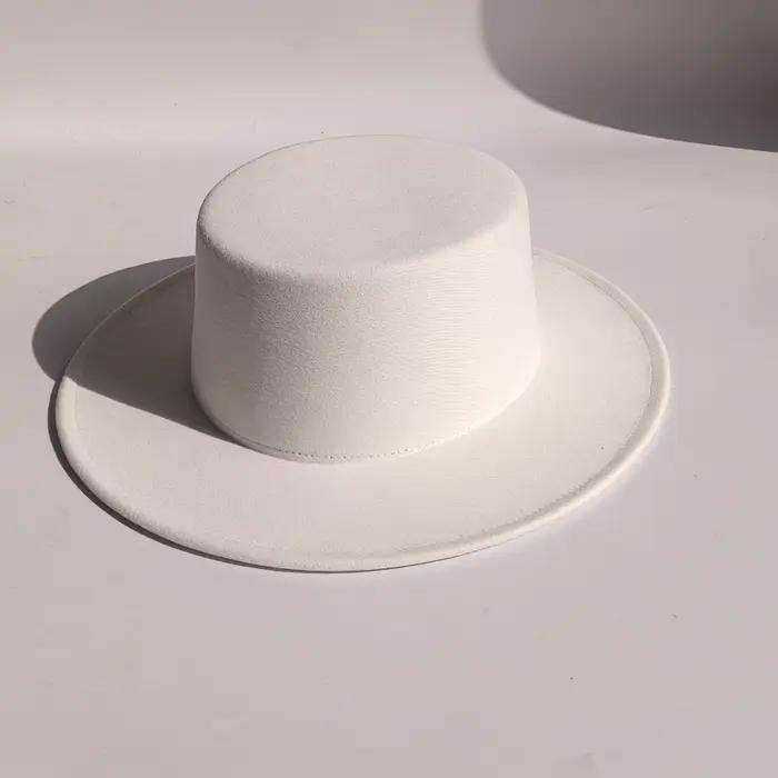 Chapeau en feutre français à dessus plat