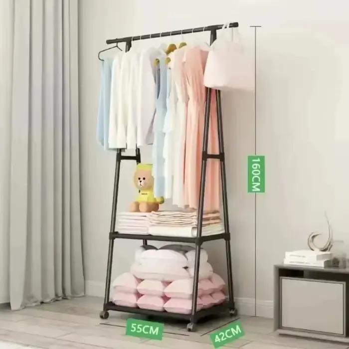 Porte-vêtements mobile triangulaire multifonctionnel en plastique avec roues pour économiser de l'espace et organiser les vêtements chez soi