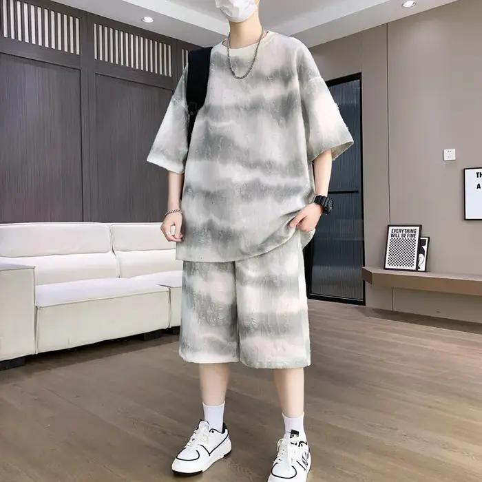 Ensemble décontracté d'été 2026 pour hommes - T-shirt à manches courtes et short 2 pièces style streetwear jeune - Tenue décontractée et tendance