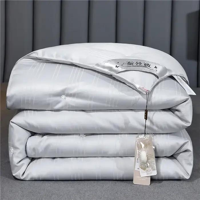 Couette 100% Soie de Mûrier, Artisanale, pour la Santé et la Beauté, Remplissage en Soie, Tailles Do