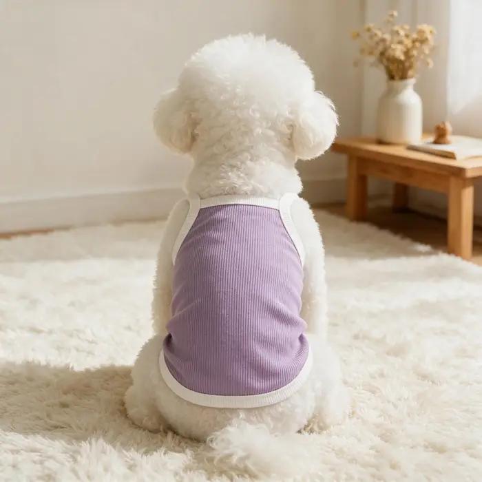 Débardeur côtelé sans manches pour chien, gilet pour animal de compagnie rouge à motif pied-de-poule avec nœud décoratif, vêtements d'été respirants pour chiots de petites races.