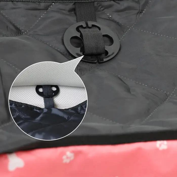 Siège de voiture pour chien avec poches de rangement
