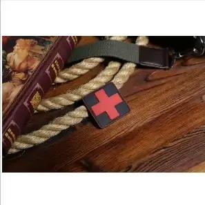 Badge moral de secours de la Croix-Rouge en PVC, patch de sac à dos de premiers secours pour extérie